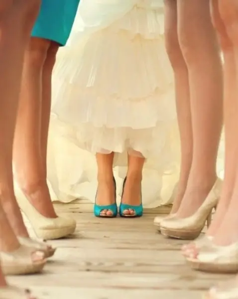 wear Turquoise Shoes with White Dress