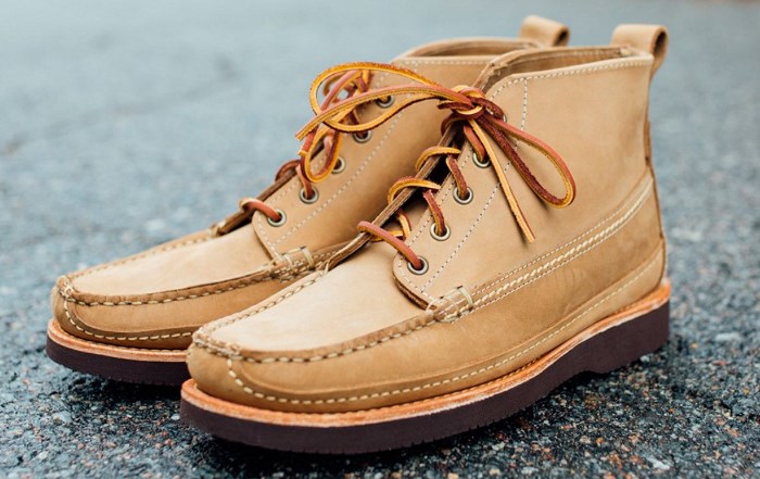 Maine Mountain Moccasin shoes