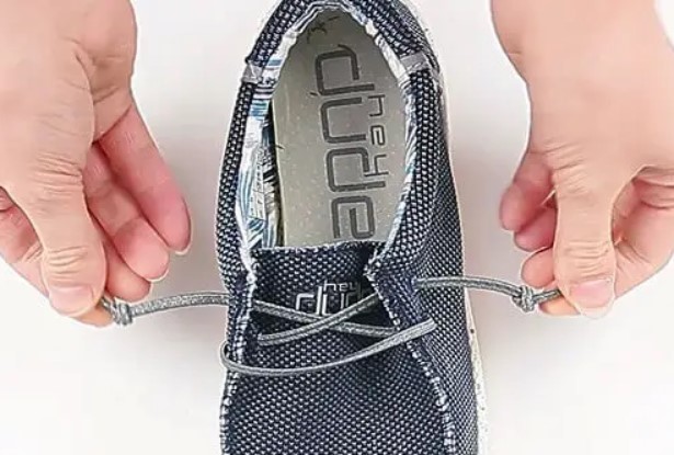 How To Tighten Hey Dude Shoes? | Chooze Shoes